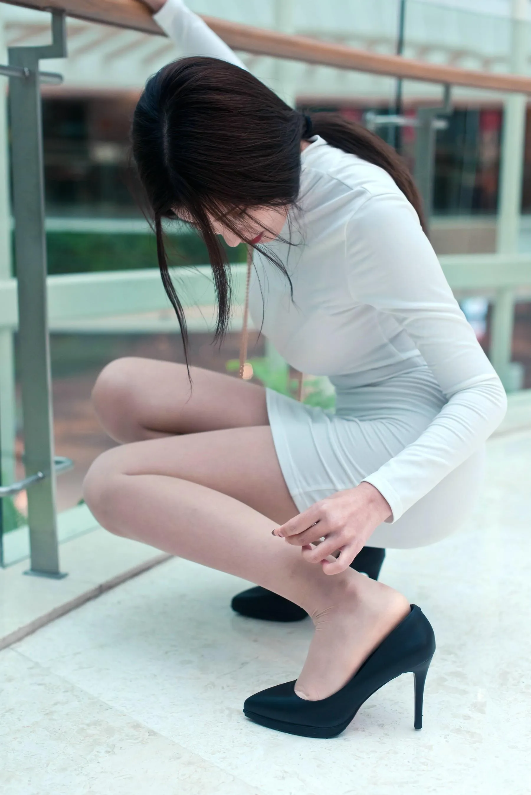 [魔镜街拍] NO.103 谍杀风云 短裙肉丝女杀手婷婷·的行动终局篇 [420P]插图6